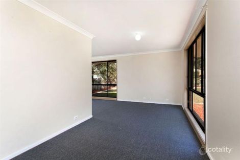 Property photo of 17 Mayfield Circuit Albion Park NSW 2527
