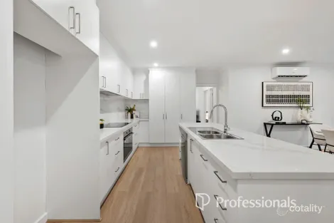Property photo of 28 Sellick Drive Croydon VIC 3136
