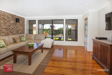 Property photo of 10 Coral Crescent Unanderra NSW 2526