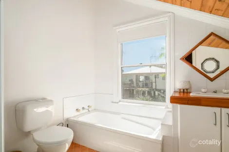 Property photo of 16A Crescent Avenue Taree NSW 2430