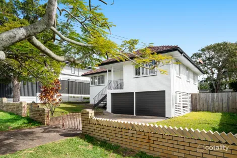 75 Stanton St, Cannon Hill, QLD 4170