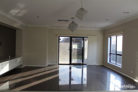 Property photo of 12 Lambertia Crescent Manor Lakes VIC 3024