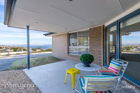 Property photo of 2/628 Oceana Drive Tranmere TAS 7018