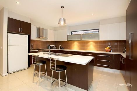 Property photo of 9 Damaine Circuit Caroline Springs VIC 3023