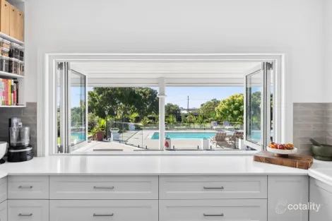 Property photo of 12 Dahlhaus Court Leopold VIC 3224