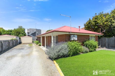 28 Mundaring Dr, Cranbourne, VIC 3977