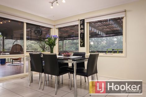 Property photo of 5 Knapton Avenue Beaconsfield Upper VIC 3808
