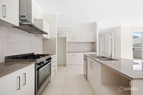Property photo of 5 Fairmont Boulevard Hamlyn Terrace NSW 2259
