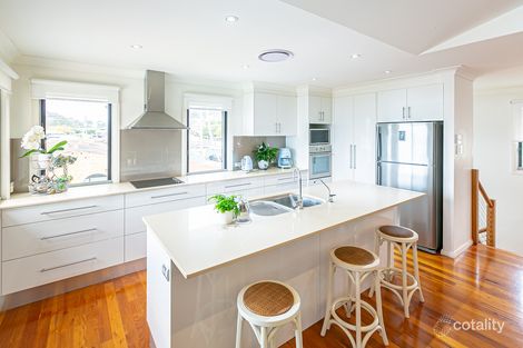 Property photo of 2 Martin Crescent Saratoga NSW 2251