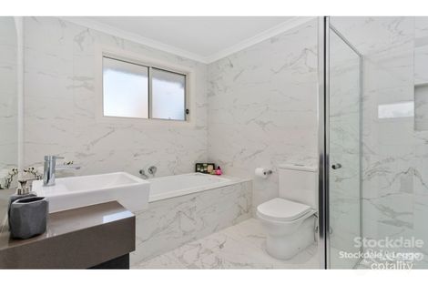 Property photo of 1/30 Staughton Avenue Capel Sound VIC 3940