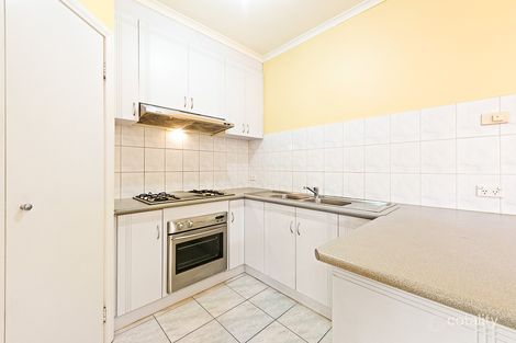 Property photo of 2/44 Hampshire Road Doncaster VIC 3108