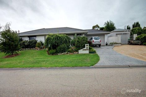 12 Harnham Dr, Bairnsdale, VIC 3875