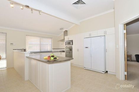 Property photo of 55 Whitecliffe Square Iluka WA 6028