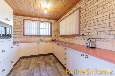 8r Beni Dr, Dubbo, NSW 2830