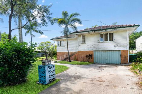 Property photo of 28 Eric Road Holland Park QLD 4121