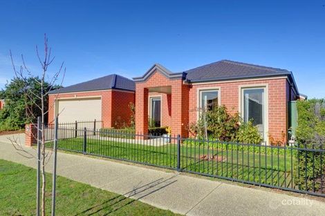 29 St Chester Ave, Lake Gardens, VIC 3355