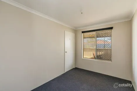 Property photo of 8 Caliso Court Warnbro WA 6169