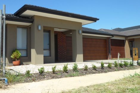 Property photo of 10 Birchmore Circuit Truganina VIC 3029