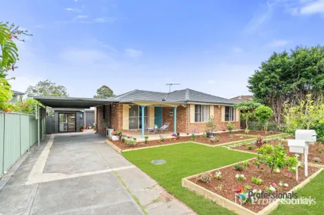 Property photo of 3 Lane Place Minto NSW 2566