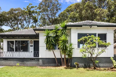 114 Lake Entrance Rd, Oak Flats, NSW 2529