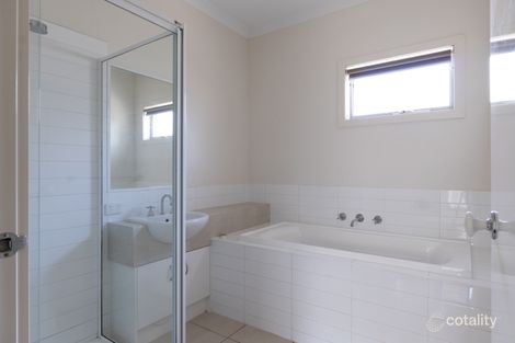 Property photo of 1/62 Tarneit Road Werribee VIC 3030