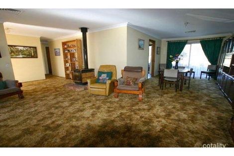 Property photo of 30 Clarissa Place Ambarvale NSW 2560