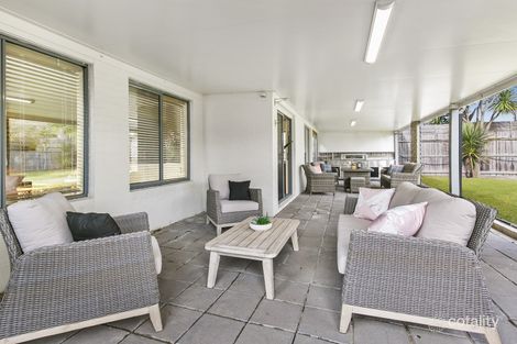 Property photo of 18 Narelle Court Skye VIC 3977
