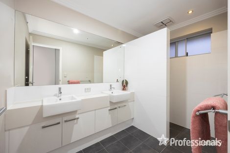 Property photo of 30 Barquentine Avenue Jindalee WA 6036