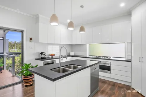 Property photo of 61 Warriewood Road Warriewood NSW 2102