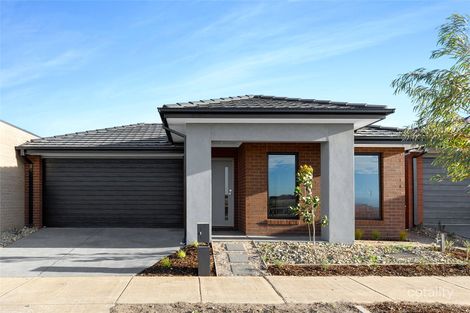 38 Baxterpark Dr, Thornhill Park, VIC 3335