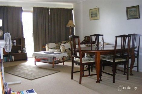 Property photo of 11 Benjamin Street Mount Lofty QLD 4350