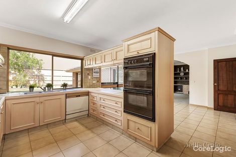 Property photo of 14 Toirram Road Mount Waverley VIC 3149
