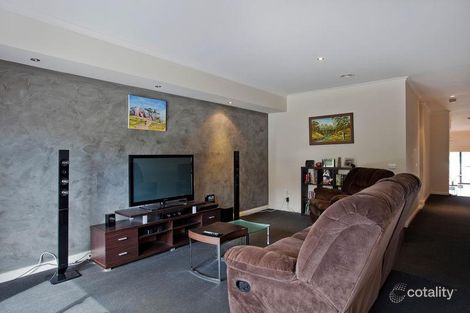 Property photo of 203B Aspinall Street Kangaroo Flat VIC 3555