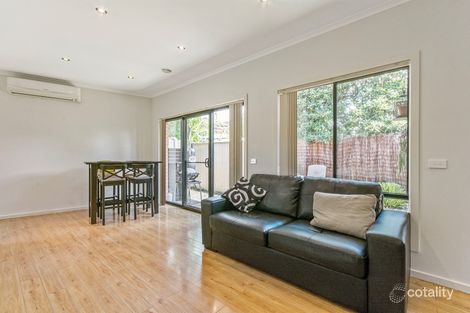 Property photo of 2/33 Booth Crescent Dandenong North VIC 3175