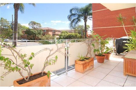 Property photo of 2/17 Westminster Avenue Dee Why NSW 2099