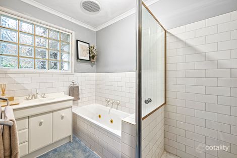 Property photo of 5 Farringdon Road Kalorama VIC 3766