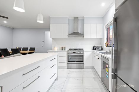 Property photo of 11 Emily Crescent Point Cook VIC 3030