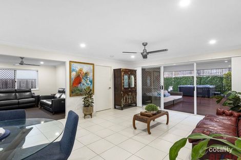 7 Waterstone Ct, Little Mountain, QLD 4551