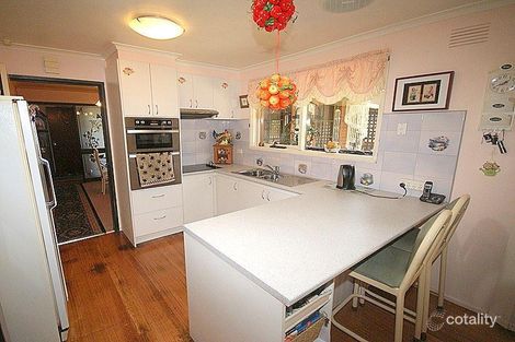 Property photo of 13 Hammersley Court Taylors Lakes VIC 3038