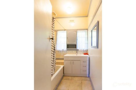 Property photo of 3 Howard Place Seymour VIC 3660