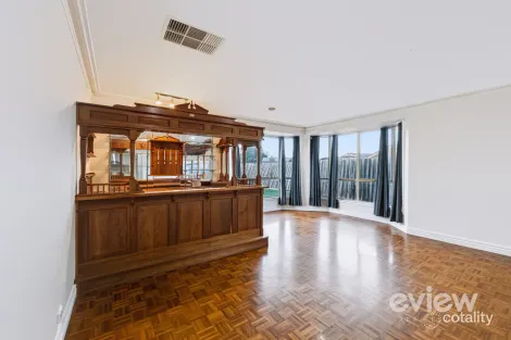 Property photo of 71 Oriole Drive Werribee VIC 3030