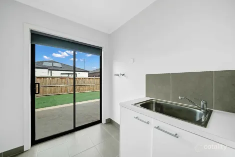 Property photo of 15 Scorpio Road Weir Views VIC 3338