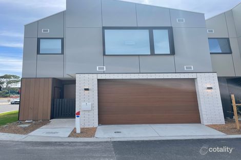 Property photo of 1 Orchid Drive Keysborough VIC 3173