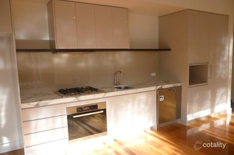 Property photo of 19/10 Tennyson Street St Kilda VIC 3182