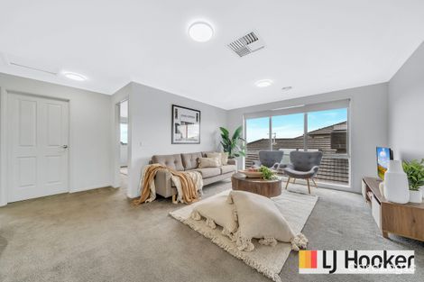 Property photo of 10 Bagatelle Avenue Wollert VIC 3750