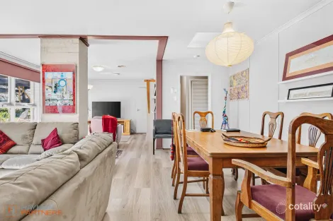 Property photo of 10 Bray Place Curtin ACT 2605