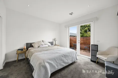 Property photo of 20A Hazeldene Court Berwick VIC 3806