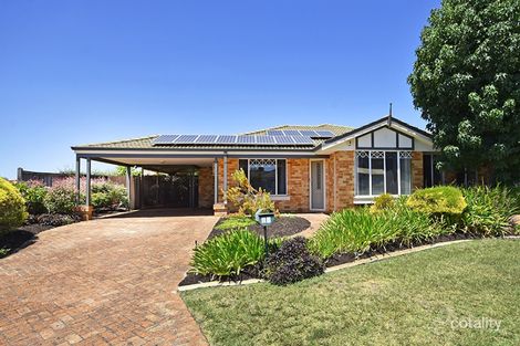 Property photo of 18 Wattlebird Crescent Ellenbrook WA 6069