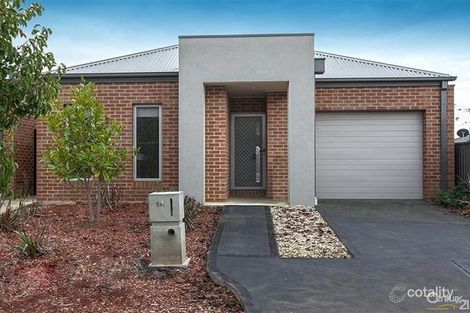 Property photo of 14 Paxton Link Pakenham VIC 3810