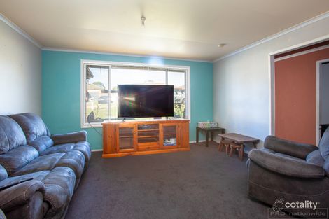 Property photo of 24 Yeoman Avenue Metford NSW 2323